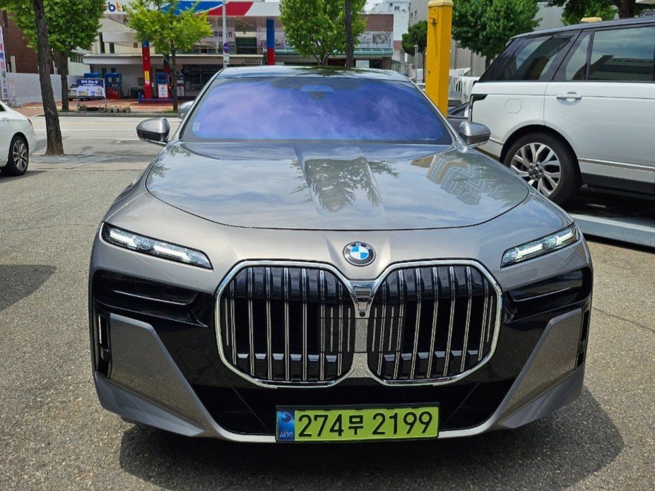 BMW 7 SERIES - View 1