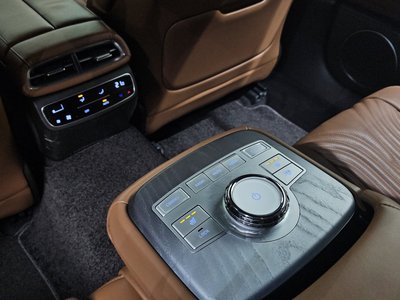 2023 Genesis G80 (RG3) thumbnail 31