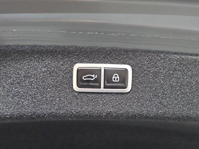 2023 Genesis G80 (RG3) thumbnail 33