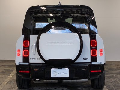 LAND ROVER DEFENDER - 8