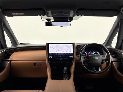 2024 Toyota VELLFIRE photo 2