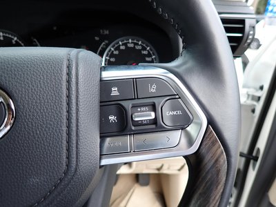 TOYOTA LAND CRUISER 300 - 9