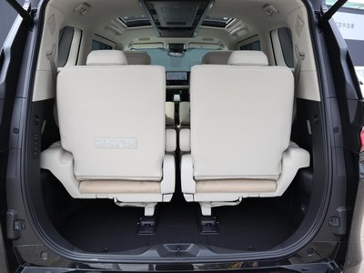 صورة مصغرة 17 لـ 2025 Lexus LM