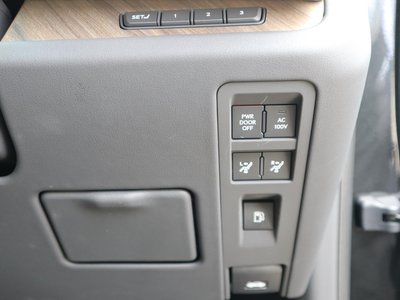 صورة مصغرة 11 لـ 2025 Lexus LM
