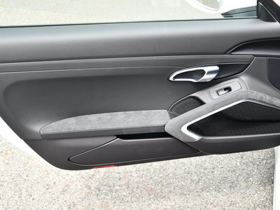 2020 Porsche 718 — миниатюра 14