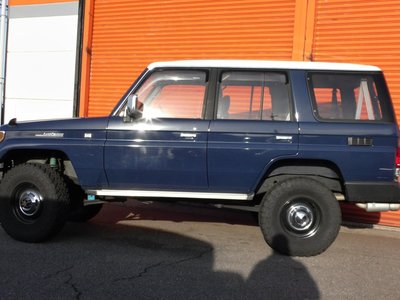 TOYOTA LAND CRUISER PRADO - 8