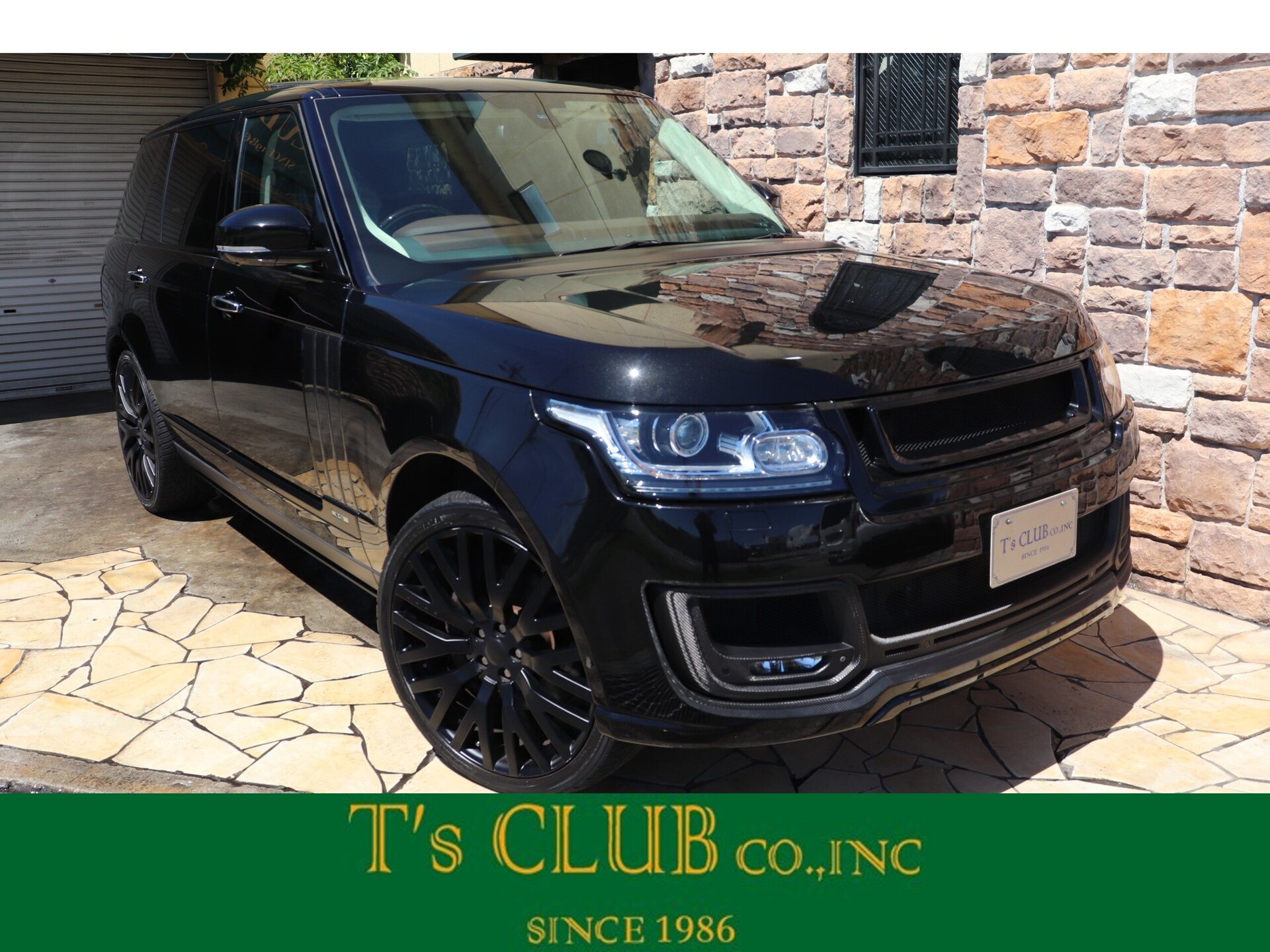 LAND ROVER RANGE ROVER - View 1