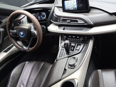 صورة 5 لـ 2016 BMW I8