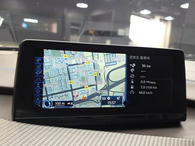 2016 BMW I8 缩略图 13