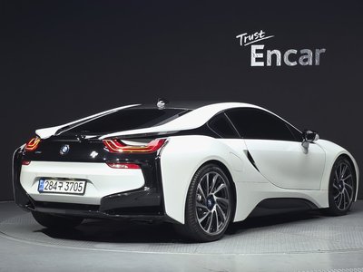 صورة 3 لـ 2016 BMW I8