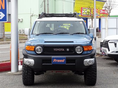 TOYOTA FJ CRUISER - 4