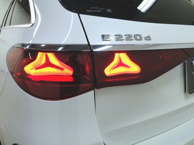 MERCEDES-BENZ E-CLASS - 5