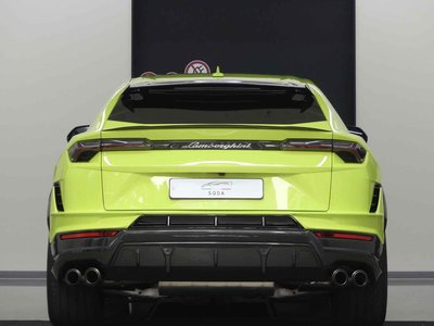 LAMBORGHINI URUS - 2