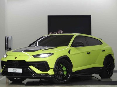 LAMBORGHINI URUS - 1