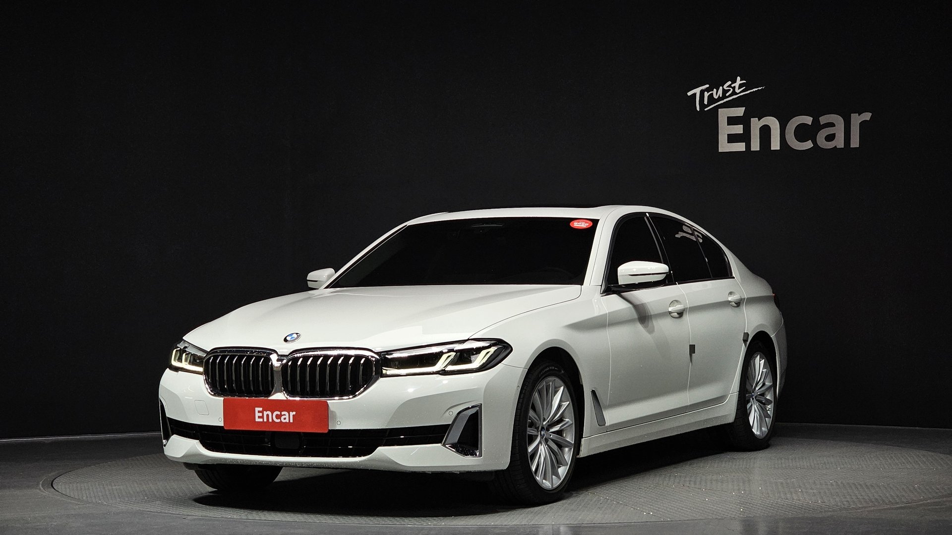 BMW 5 SERIES - View 1