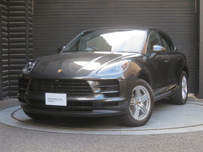 PORSCHE MACAN - 6