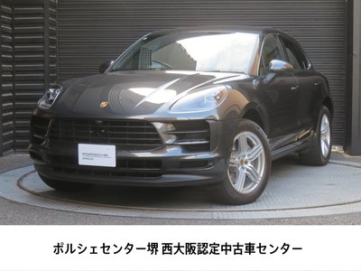 PORSCHE MACAN - 1