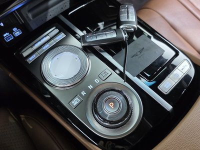 2022 Genesis G80 (RG3) thumbnail 12