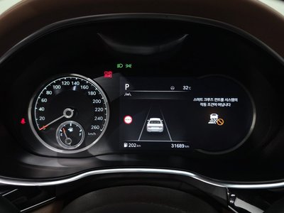 2022 Genesis G80 (RG3) thumbnail 11