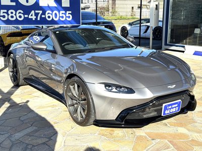 ASTON MARTIN VANTAGE - 8