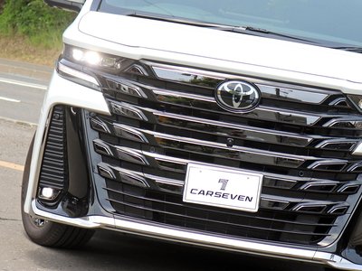 TOYOTA VELLFIRE - 9