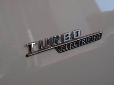 MERCEDES-BENZ C-CLASS AMG - 8