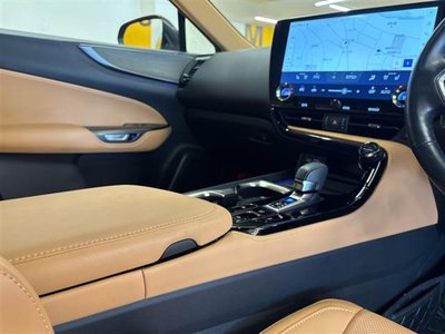 2022 Lexus NX — миниатюра 16