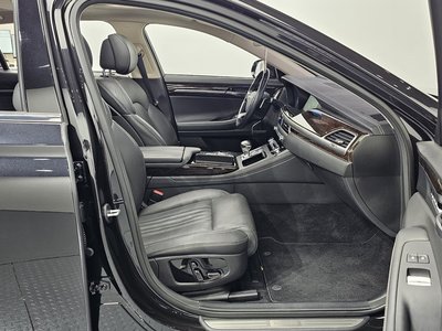 صورة 10 لـ 2019 Genesis G90