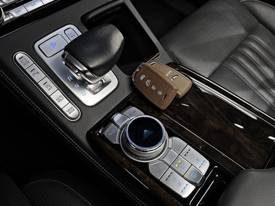 صورة 9 لـ 2019 Genesis G90