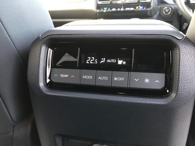2024 Toyota LAND CRUISER 250 — миниатюра 49