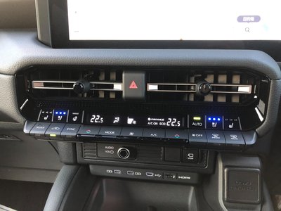 2024 Toyota LAND CRUISER 250 — миниатюра 43