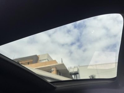 MERCEDES-BENZ EQE - 4