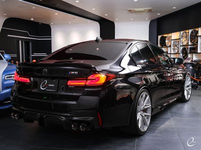 صورة مصغرة 68 لـ 2019 BMW M5
