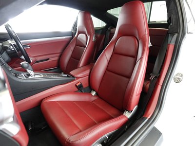 صورة مصغرة 12 لـ 2018 Porsche 911
