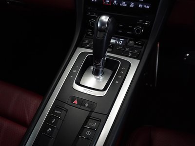 صورة مصغرة 46 لـ 2018 Porsche 911