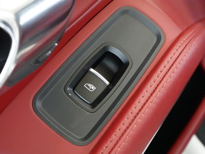 صورة مصغرة 15 لـ 2018 Porsche 911