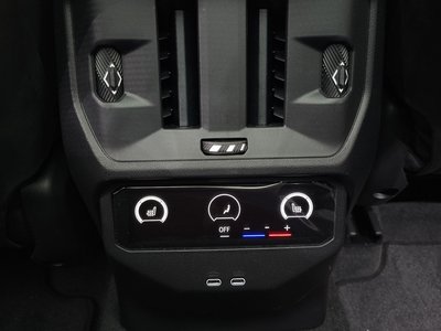 2025 BMW X3 缩略图 18