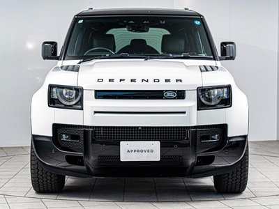 LAND ROVER DEFENDER - 8
