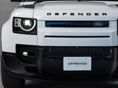LAND ROVER DEFENDER - 7