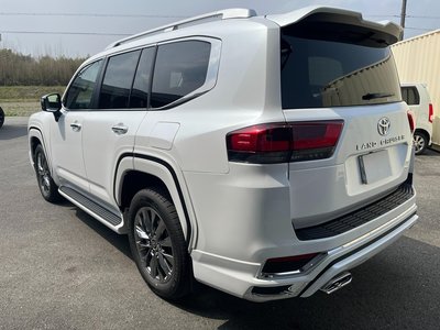 TOYOTA LAND CRUISER - 5