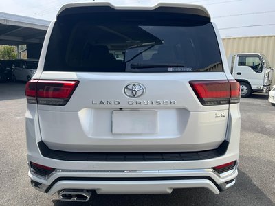 TOYOTA LAND CRUISER - 6