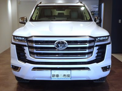 TOYOTA LAND CRUISER 300 - 9