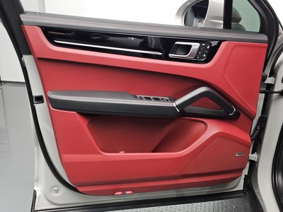 صورة مصغرة 14 لـ 2023 Porsche CAYENNE