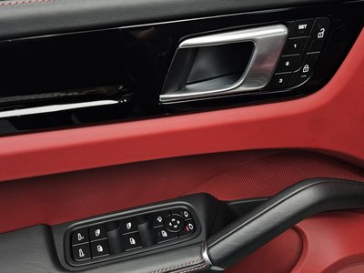 صورة مصغرة 36 لـ 2023 Porsche CAYENNE