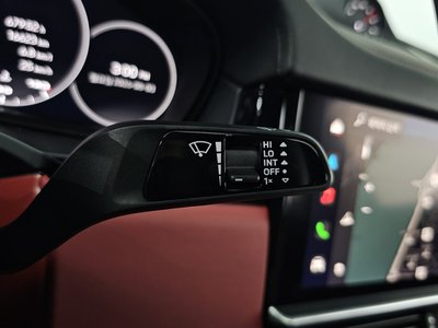 صورة مصغرة 32 لـ 2023 Porsche CAYENNE