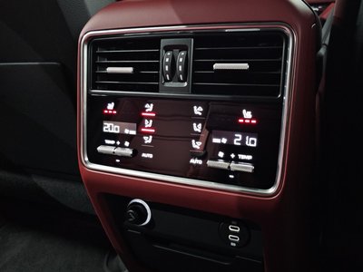 صورة مصغرة 37 لـ 2023 Porsche CAYENNE
