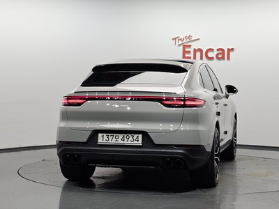 صورة 4 لـ 2023 Porsche CAYENNE