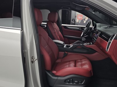 صورة مصغرة 17 لـ 2023 Porsche CAYENNE