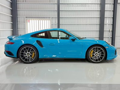 PORSCHE 911 - 4