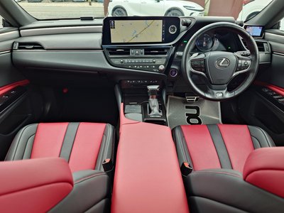 2021 Lexus ES 照片 9